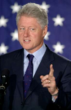 bill-clinton_boston1_101002.jpg