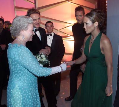 Queen Elizabeth II & Jennifer Lopez - 11/26/01