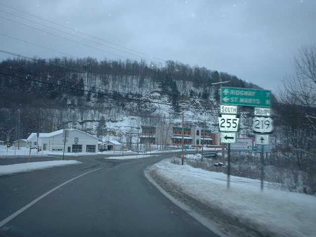 Leaving town - St. Marys to the left, Ridgway straight ahead, past 'Stonehaven' on the far left