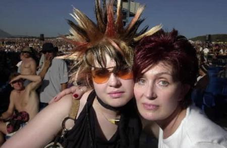 Kelly & Sharon Osbourne